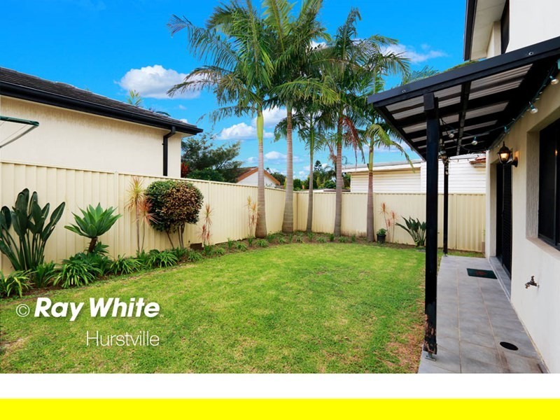 2/111 Moorefields Road, Roselands NSW 2196