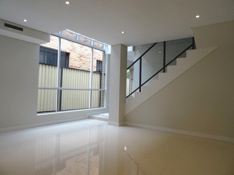 28 Universal Street, Mortdale NSW 2223