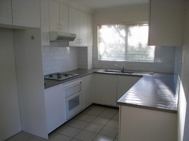 9/76 Queens Road, Hurstville NSW 2220