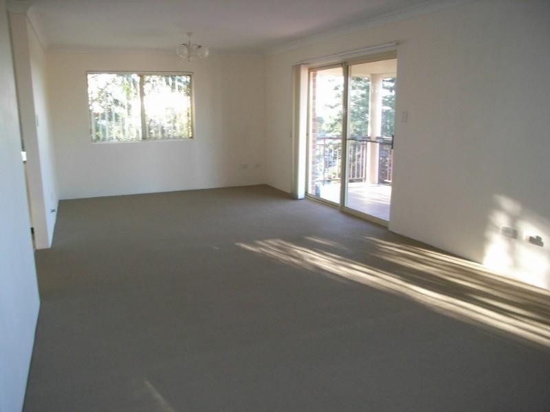 9/76 Queens Road, Hurstville NSW 2220