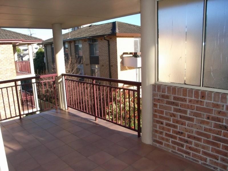 9/76 Queens Road, Hurstville NSW 2220