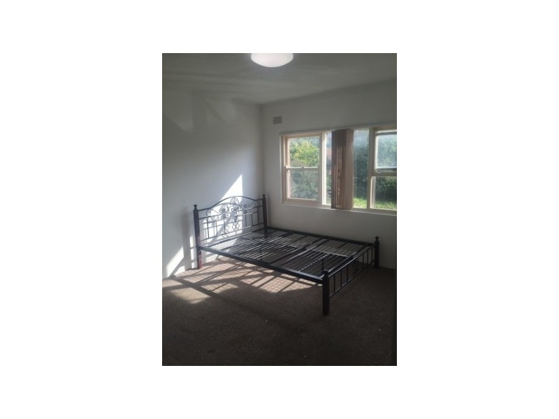 4/27 Gloucester Road, Hurstville NSW 2220