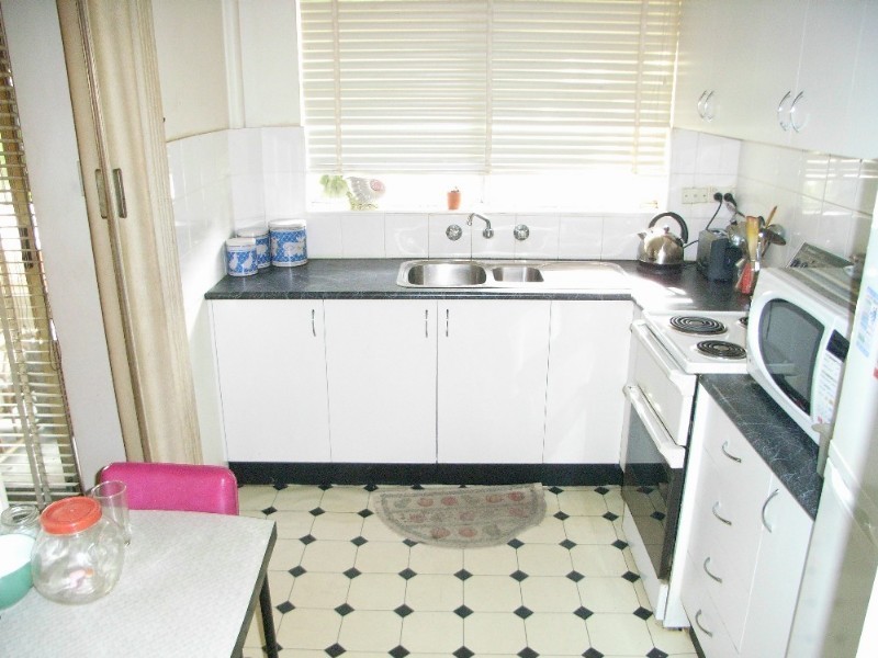 3/81 Queens Road, Hurstville NSW 2220