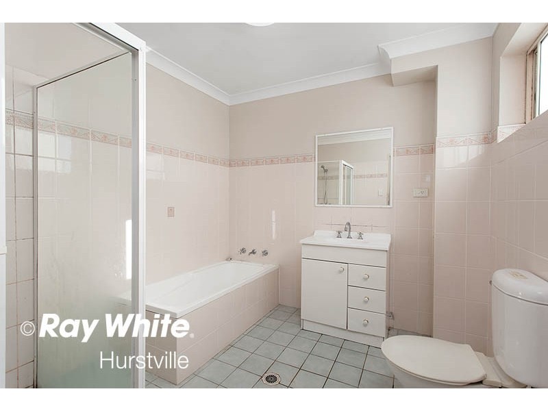 8/90 Gloucester Road, Hurstville NSW 2220