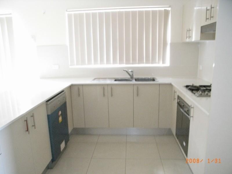 2/13 Greenacre Road, South Hurstville NSW 2221