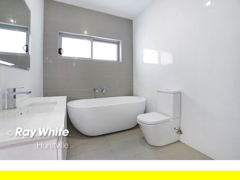 122a Bassett Street, Hurstville NSW 2220