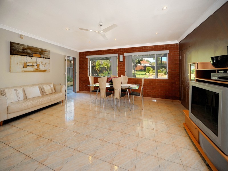 17a Romani Avenue, Hurstville NSW 2220