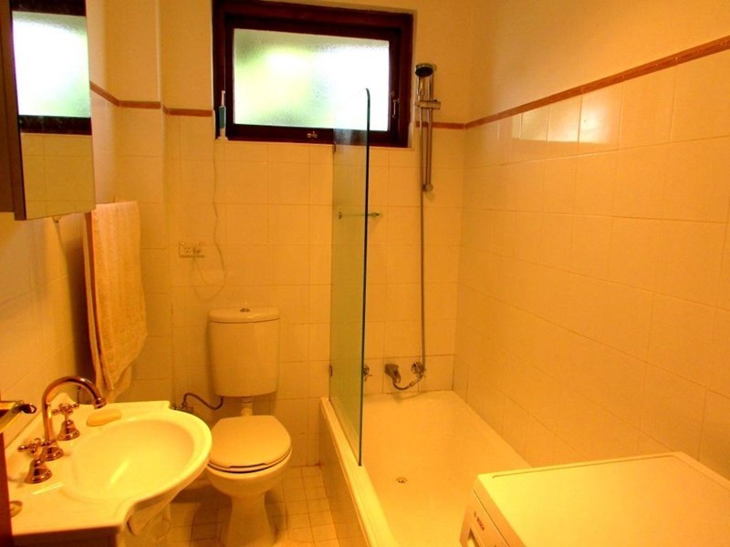 8/28 West Street, Hurstville NSW 2220