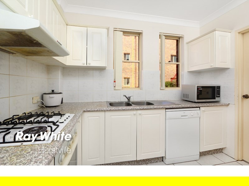 7/2 Bond Street, Hurstville NSW 2220