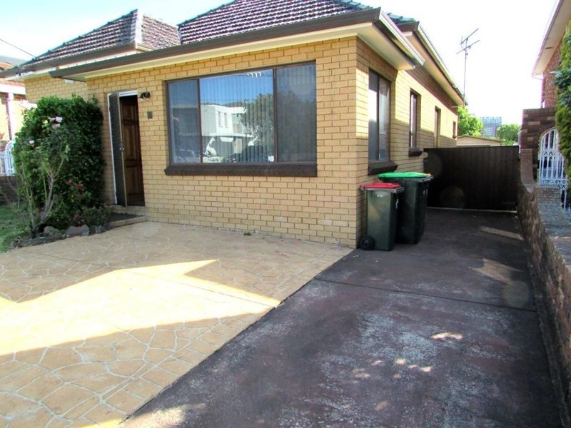 9 Clevedon Road, Hurstville NSW 2220