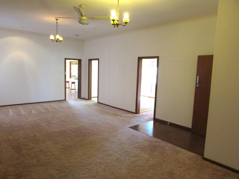 9 Clevedon Road, Hurstville NSW 2220