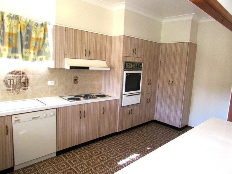 9 Clevedon Road, Hurstville NSW 2220