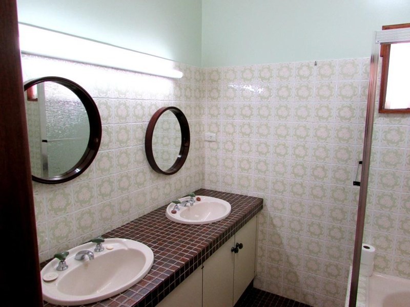 9 Clevedon Road, Hurstville NSW 2220