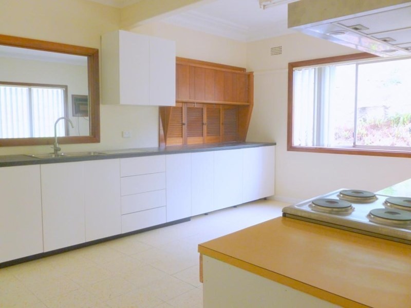 30 Wolton Street, Blakehurst NSW 2221