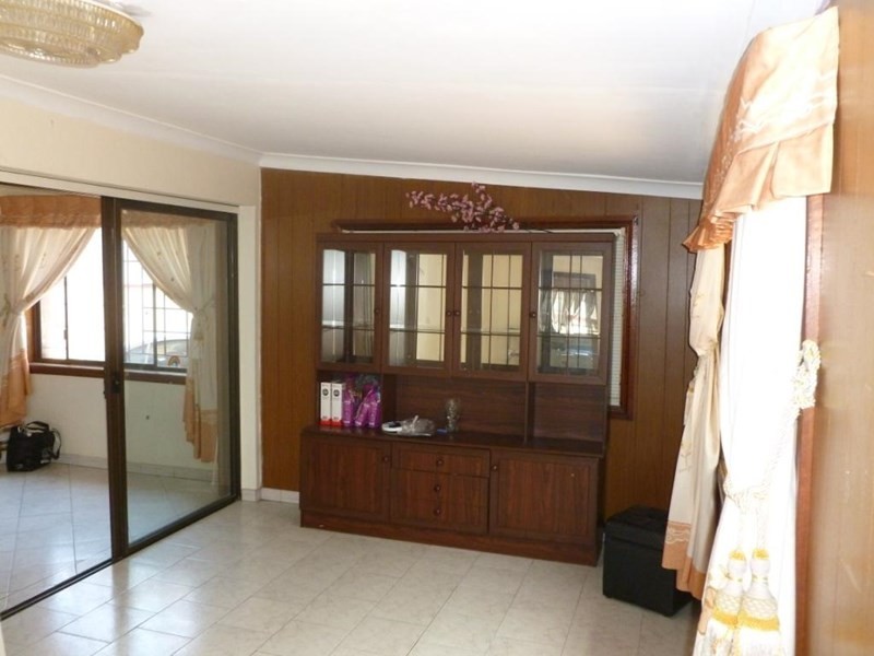 16 Karingal Street, Kingsgrove NSW 2208