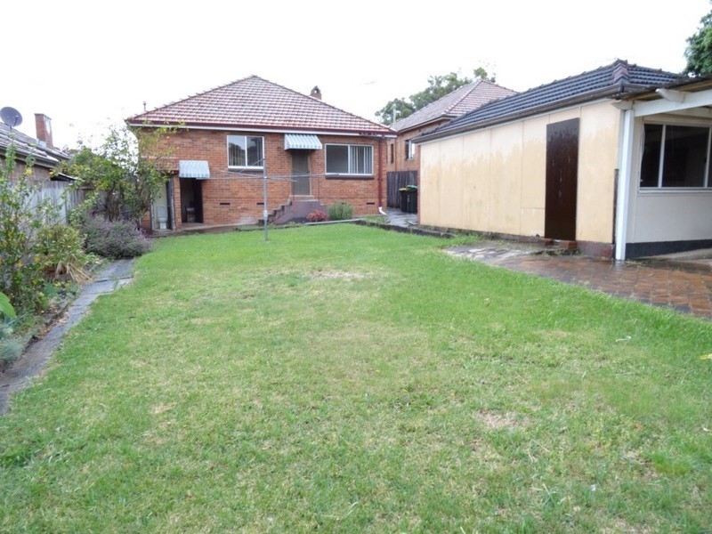 72 Lansdowne Street, Penshurst NSW 2222