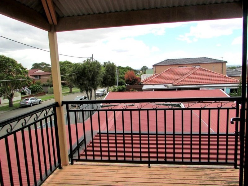 102 Willison Road, Carlton NSW 2218