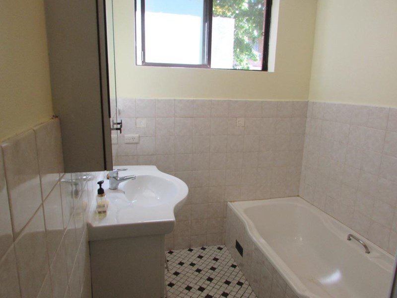 3/27 Bellevue Parade, Hurstville NSW 2220