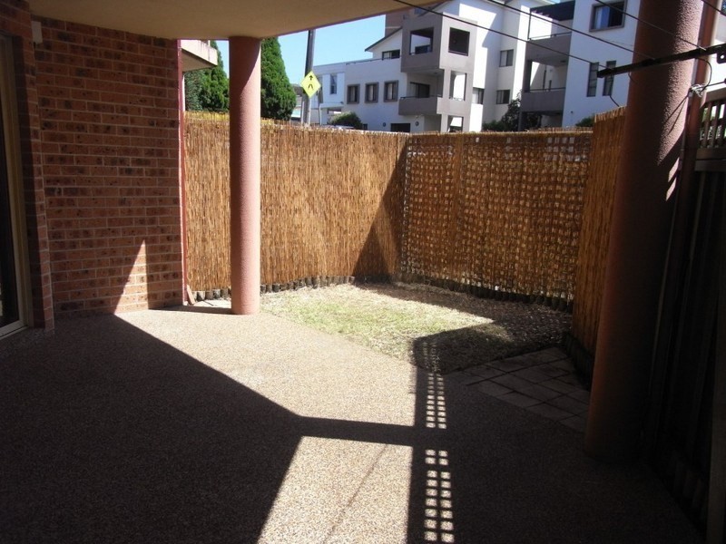 2/14-16 Hudson Street, Hurstville NSW 2220