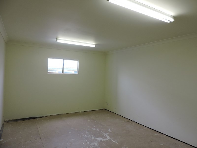 2/18 Barry Avenue, Mortdale NSW 2223