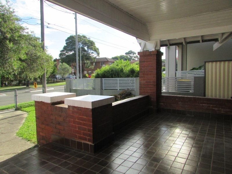 194 Woniora Road, Hurstville NSW 2220