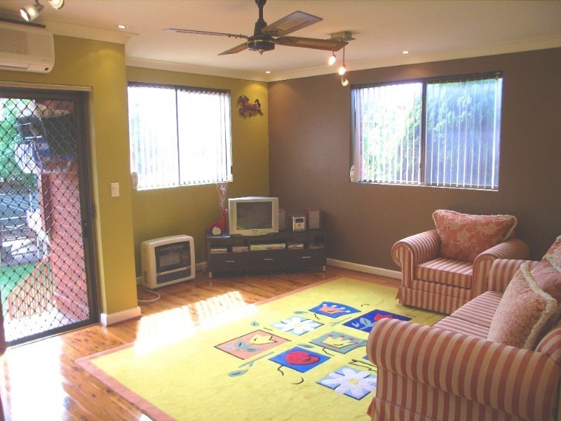 22 Zuttion Avenue, Beverly Hills NSW 2209