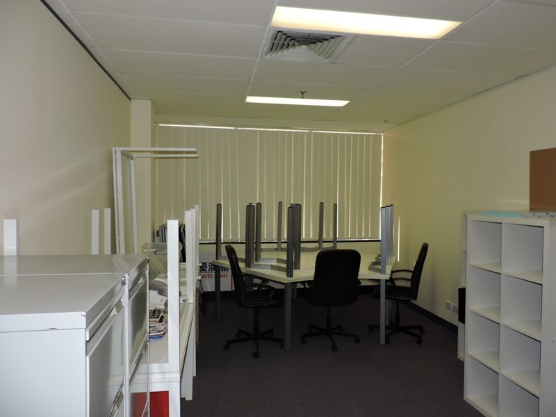 8/145 Forest Road, Hurstville NSW 2220