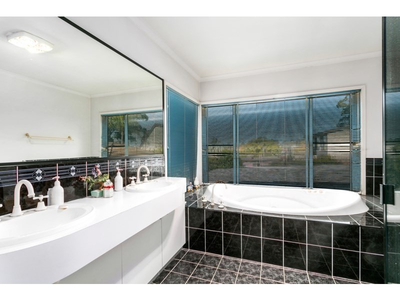 10 Queensbury Road, Penshurst NSW 2222