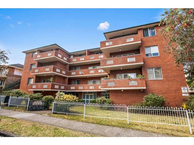 1/16 Garfield Street, Carlton NSW 2218