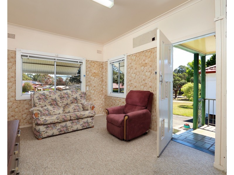 24 Stephen Street, Penshurst NSW 2222