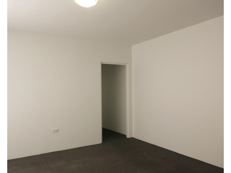 2/27 Victoria Avenue, Penshurst NSW 2222