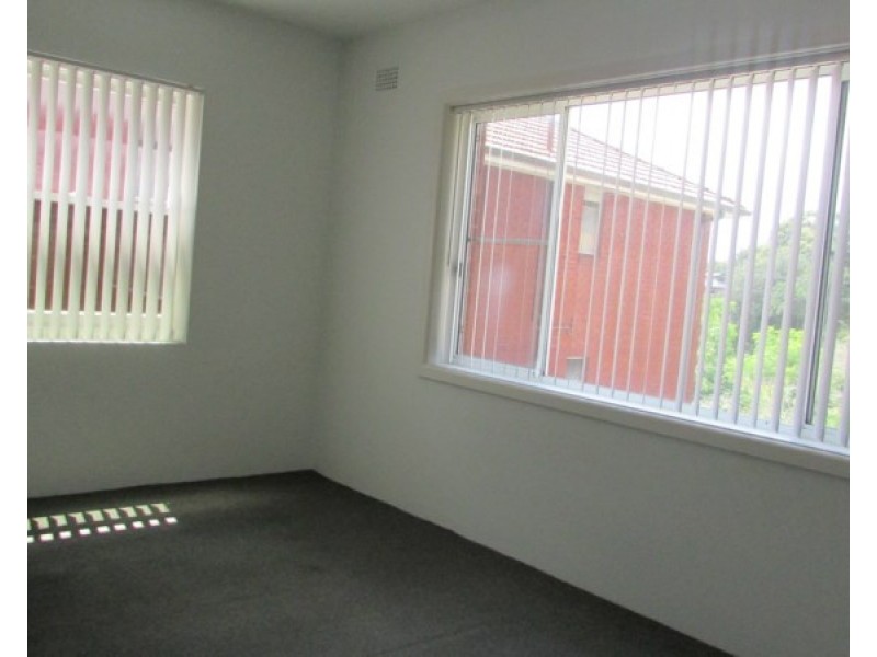 2/27 Victoria Avenue, Penshurst NSW 2222