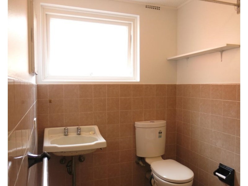 2/27 Victoria Avenue, Penshurst NSW 2222