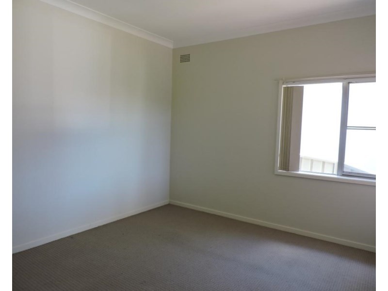 6 Neilson Avenue, Peakhurst NSW 2210