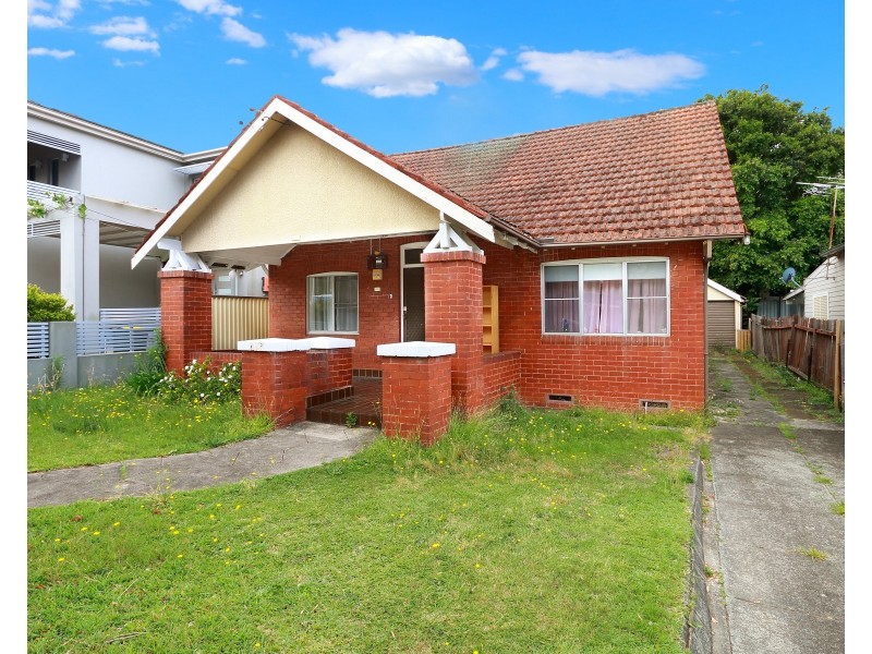 194 Woniora Road, South Hurstville NSW 2221