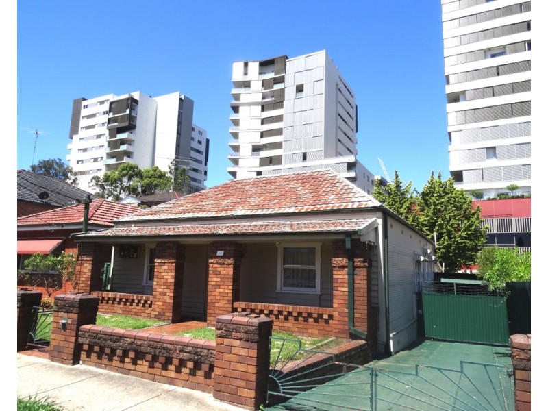 14 Gloucester Avenue, Burwood NSW 2134