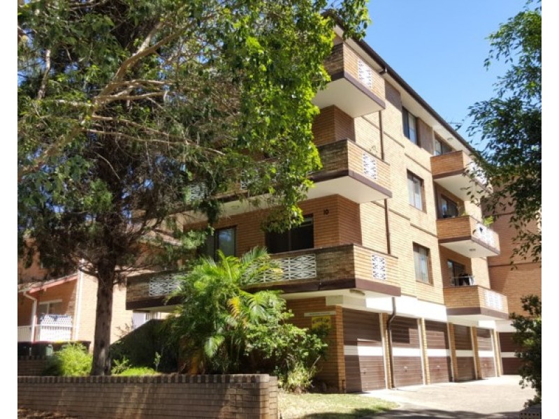 1/10 Victoria Avenue, Penshurst NSW 2222