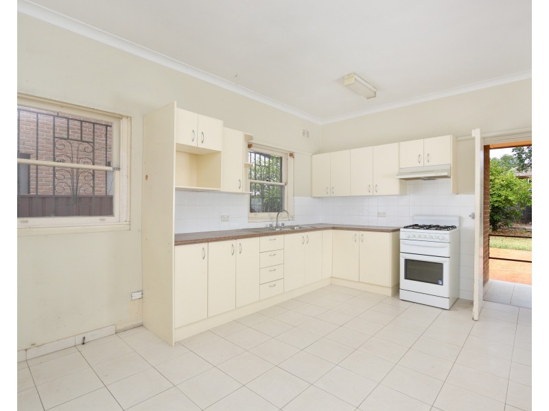 85 Rogers Street, Kingsgrove NSW 2208