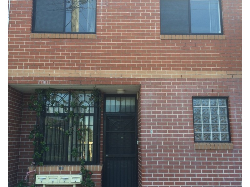 2/25 The Strand, Penshurst NSW 2222