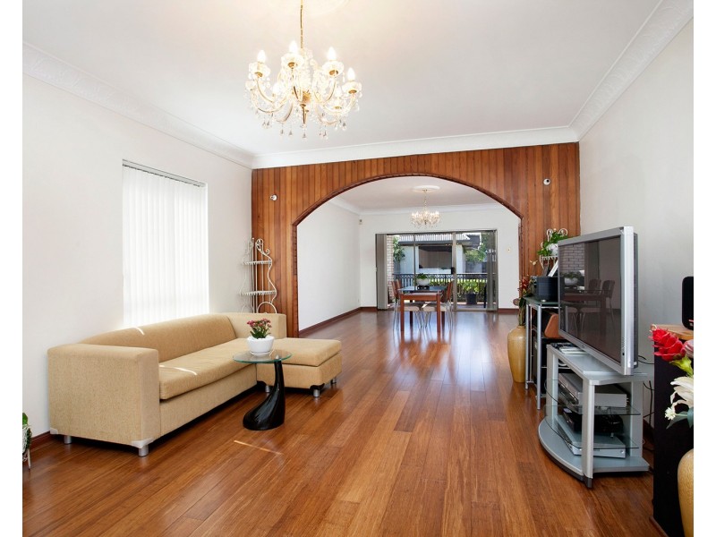 200 West Street, Blakehurst NSW 2221