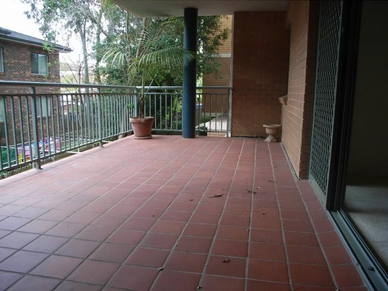 3/2 Martin Place, Mortdale NSW 2223