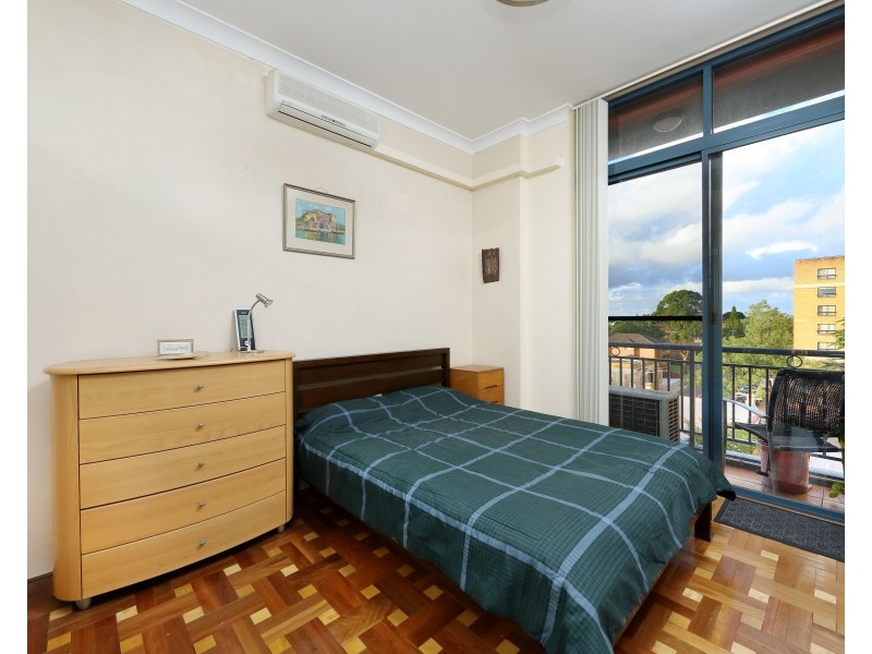 11/14 Carrington Avenue, Hurstville NSW 2220
