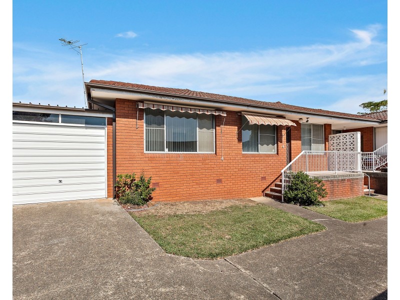 2/35 Bassett Street, Hurstville NSW 2220