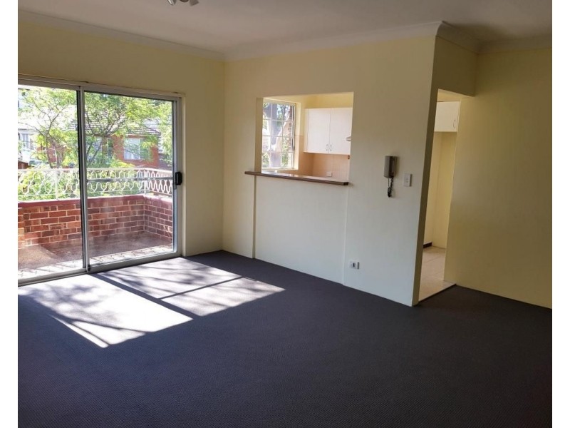 12/26 Hampton Court Road, Carlton NSW 2218