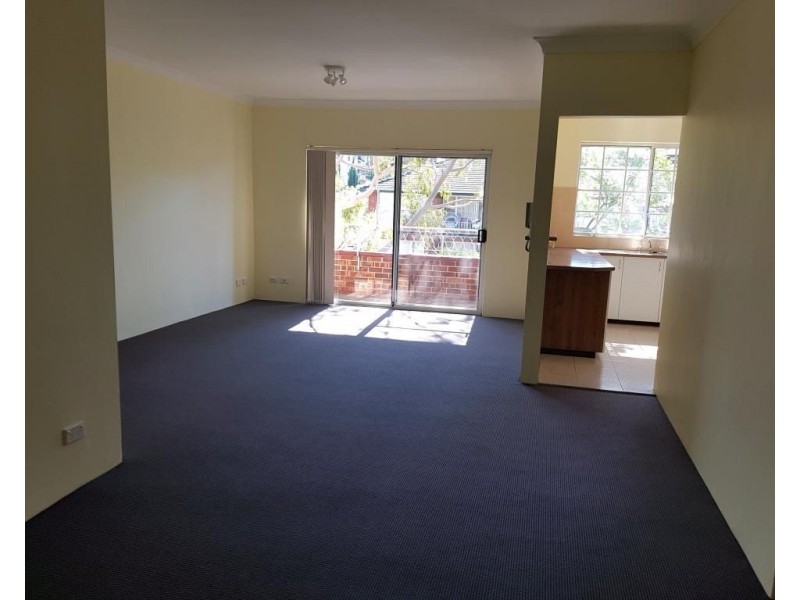 12/26 Hampton Court Road, Carlton NSW 2218