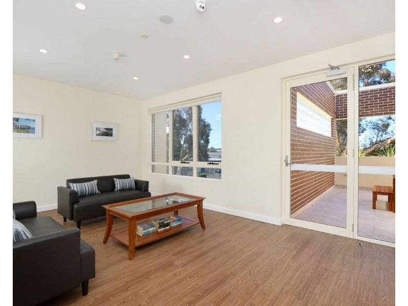 4/64 Lorraine Street, Peakhurst NSW 2210