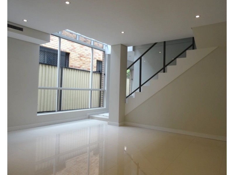 28 Universal Street, Mortdale NSW 2223