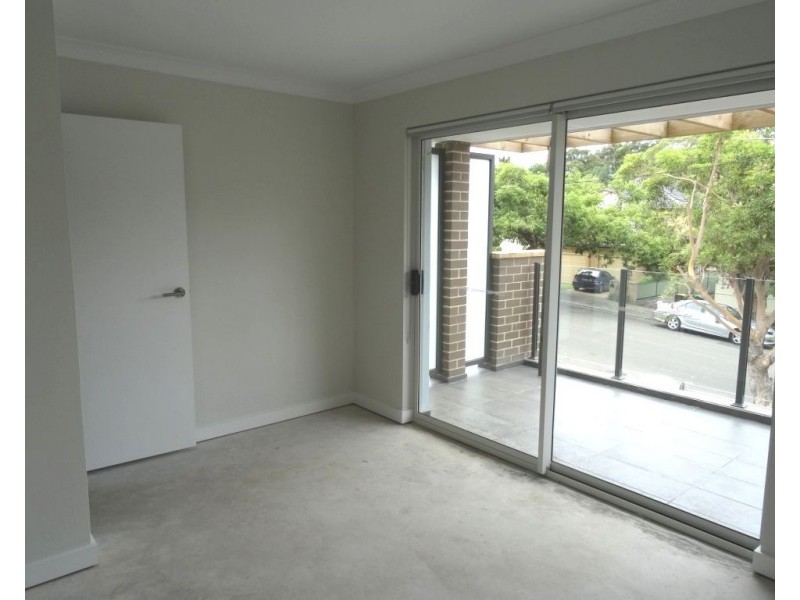 28 Universal Street, Mortdale NSW 2223