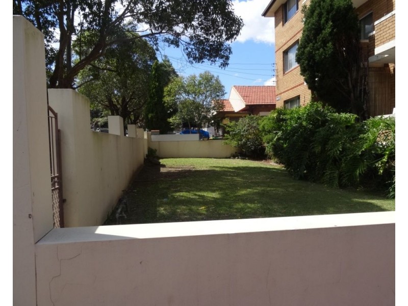 8/18 Campbell Street, Punchbowl NSW 2196