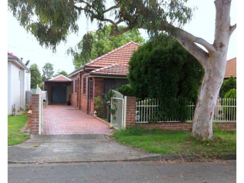 16 Karingal Street, Kingsgrove NSW 2208